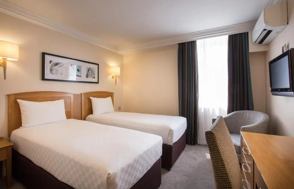 Photo - Thistle London Heathrow Terminal 5