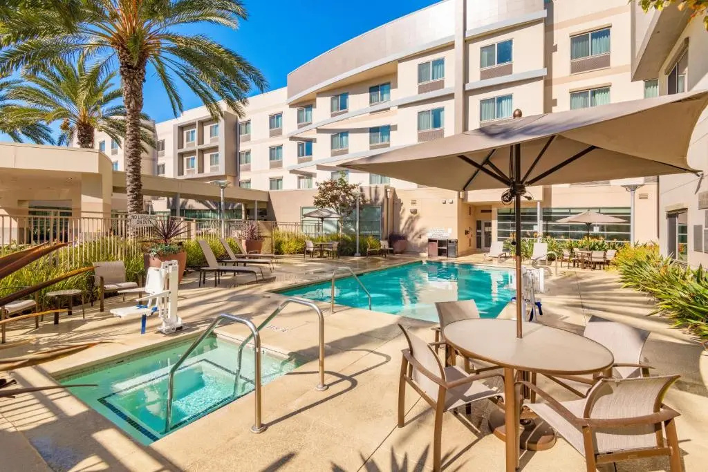 Photo - Courtyard by Marriott Santa Ana Orange County