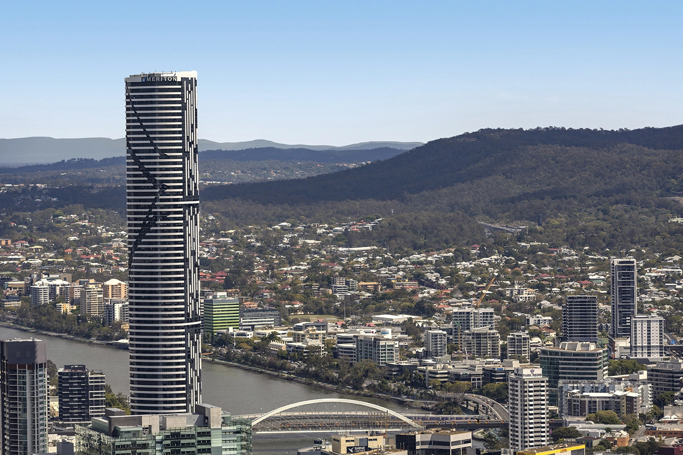 Photo - Meriton Suites Herschel Street, Brisbane