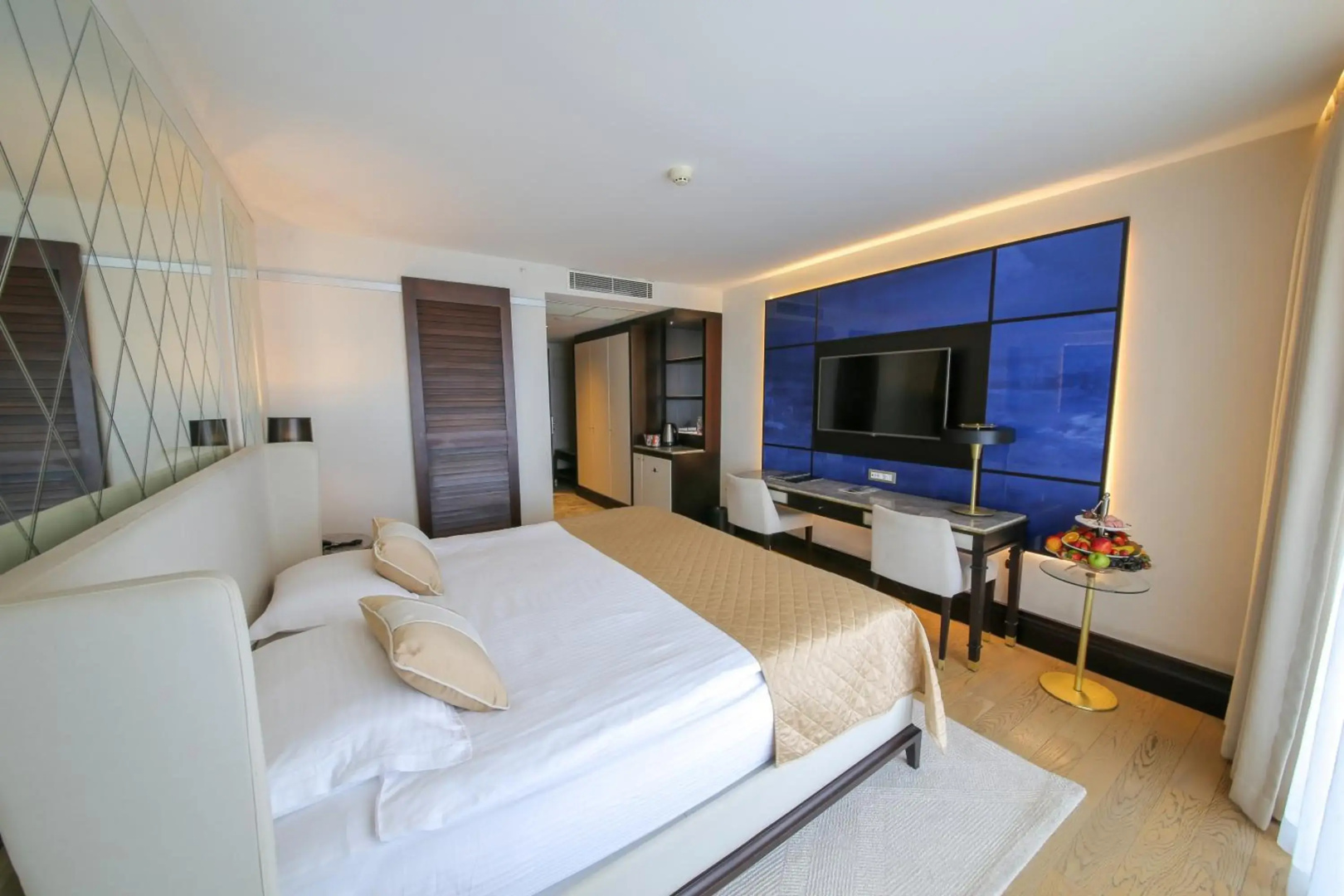 Photo - Charisma De Luxe Hotel