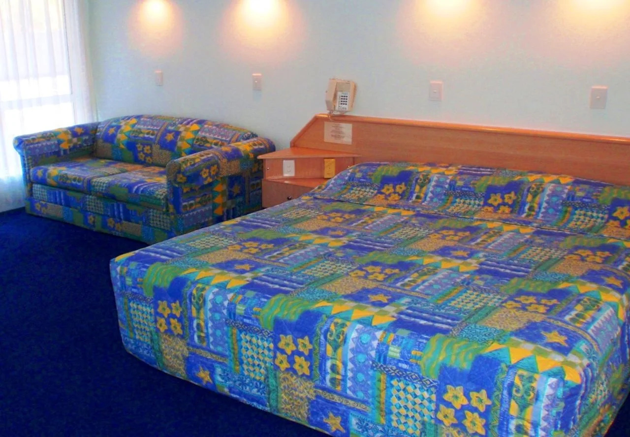 Photo - Runaway Bay Motor Inn