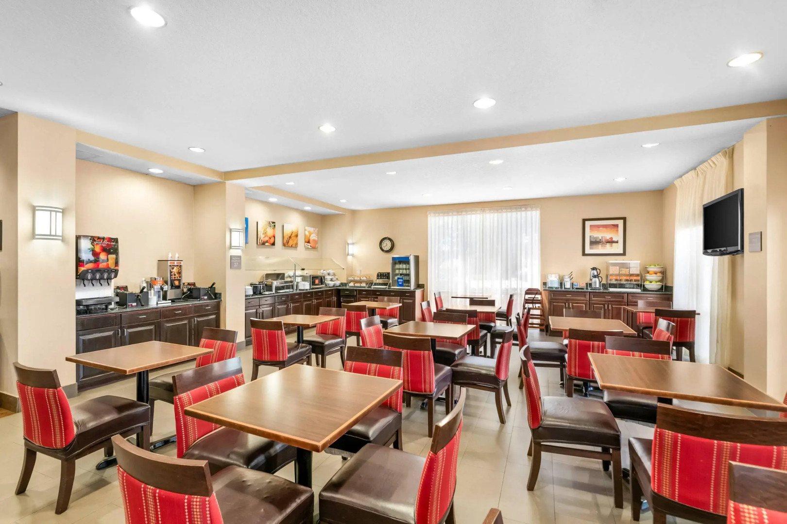 Photo - Comfort Suites Orlando Airport