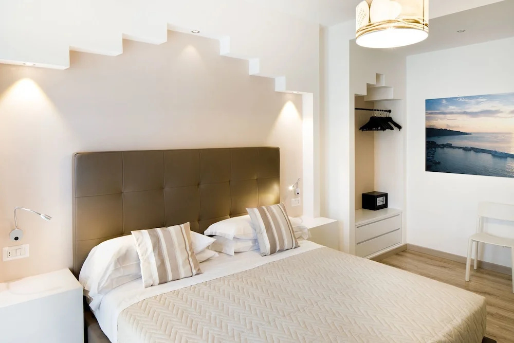 Photo - Sorrento Comfort Rooms con piscina