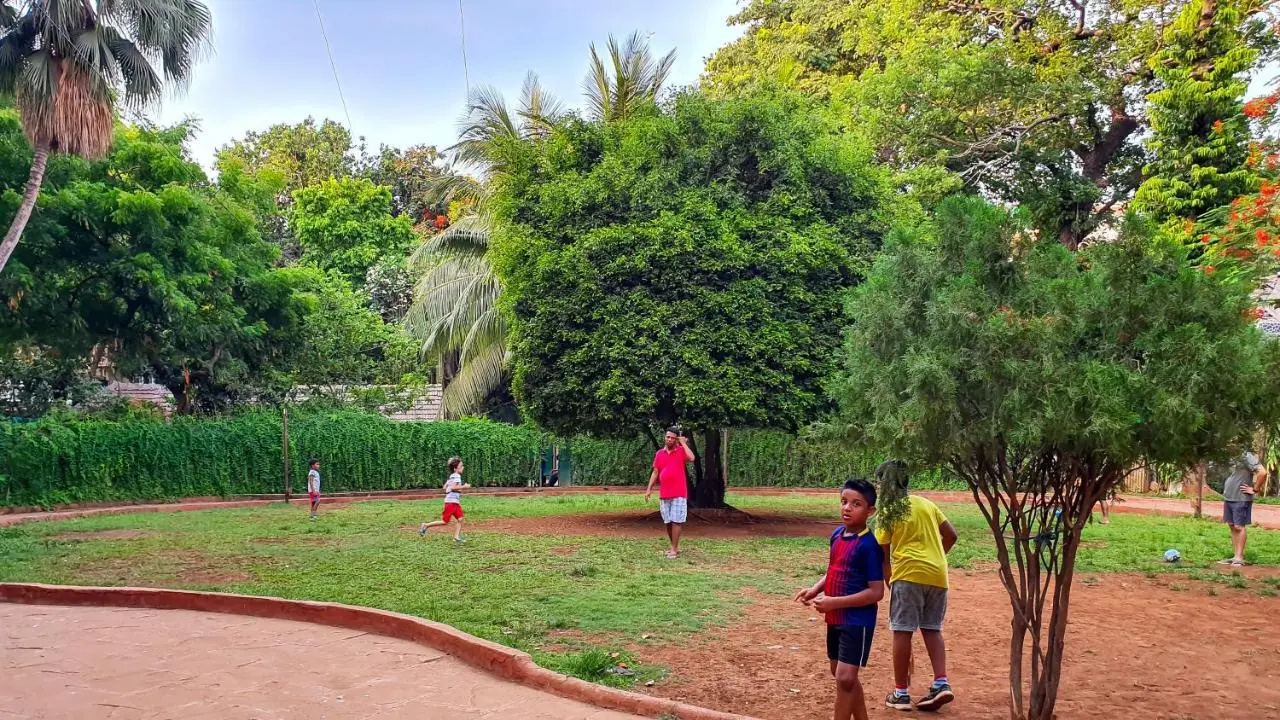 Photo - Hotel Garden Mumbai