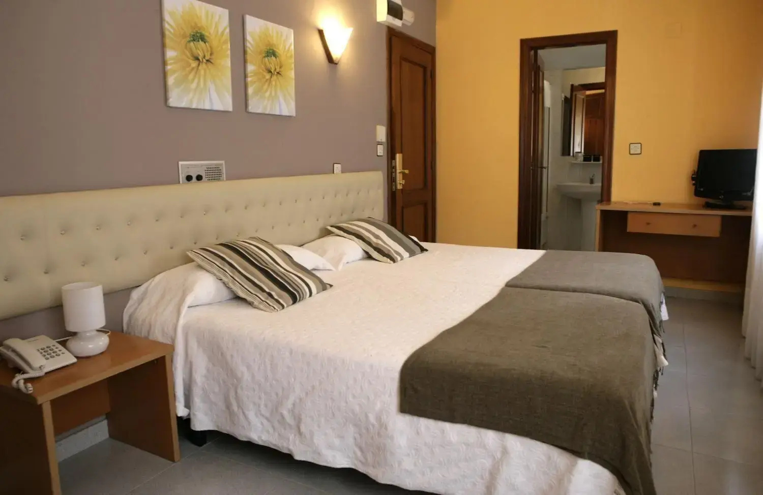 Photo - Hotel Azpiazu
