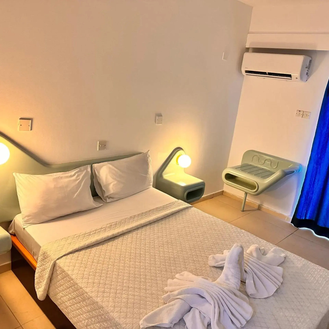 Photo - San Remo Hotel