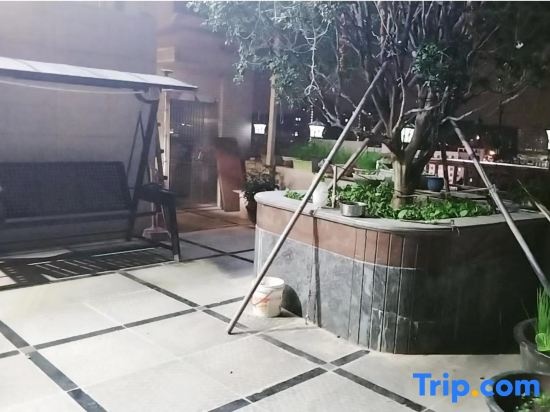 Yaduo Hotel (Tingshan Square)