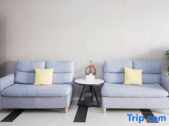 Home Inn Shenzhen Nanshan Nanxin Road Daxin Metro Station