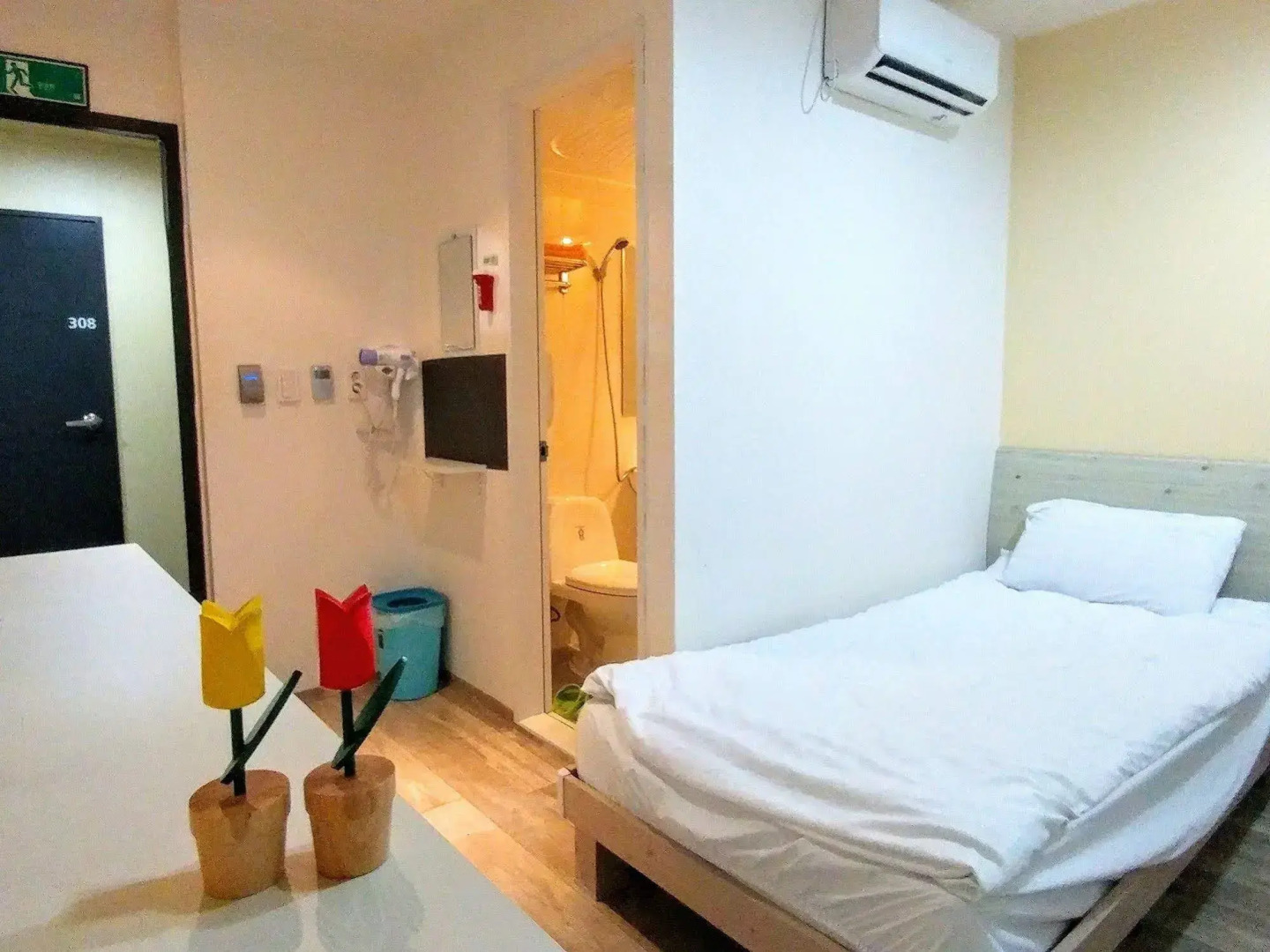 Photo - Hostel Tommy 50 off sale for 10th Anniversary on 2026