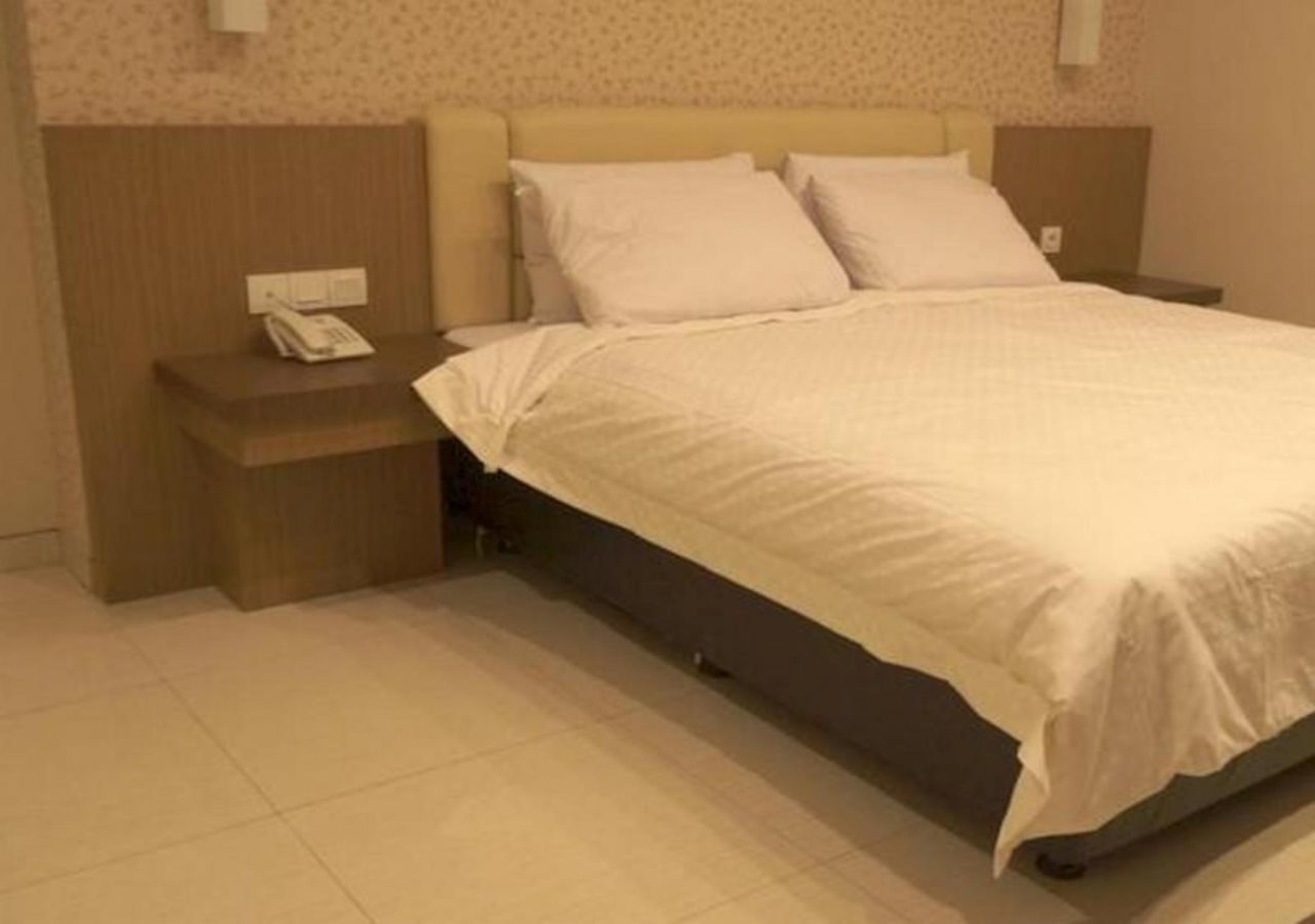 Life Emerald Hotel Surabaya