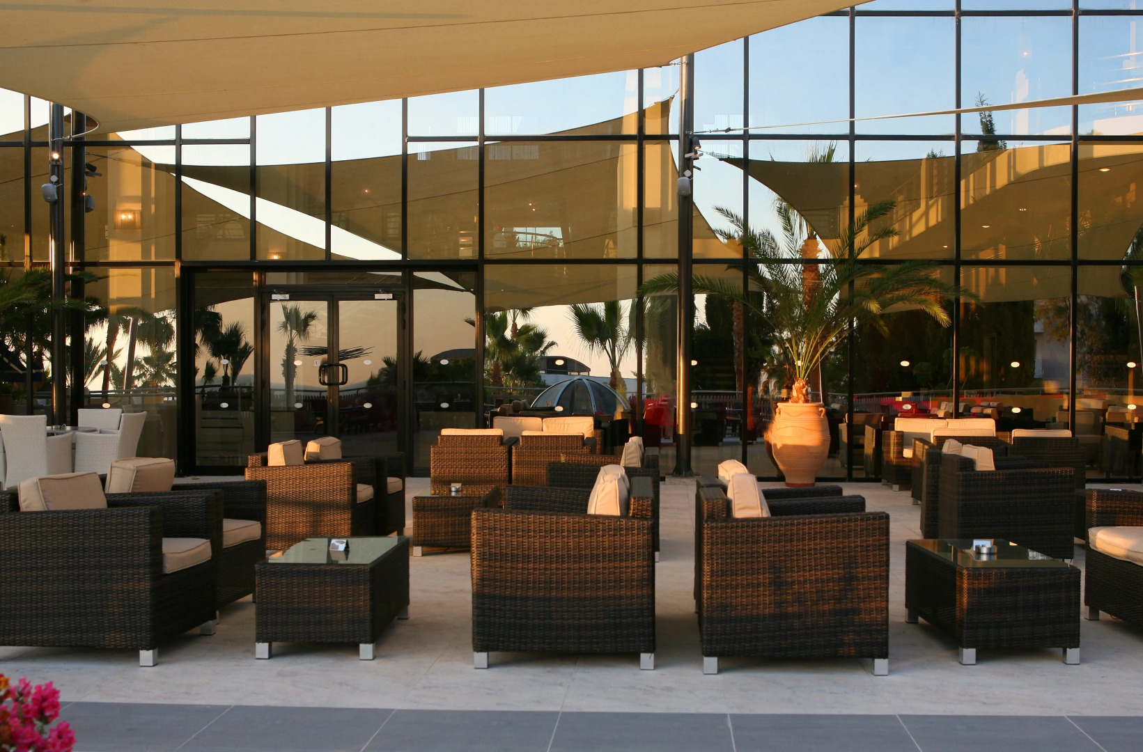 Photo - St George Beach Hotel & Spa Resort