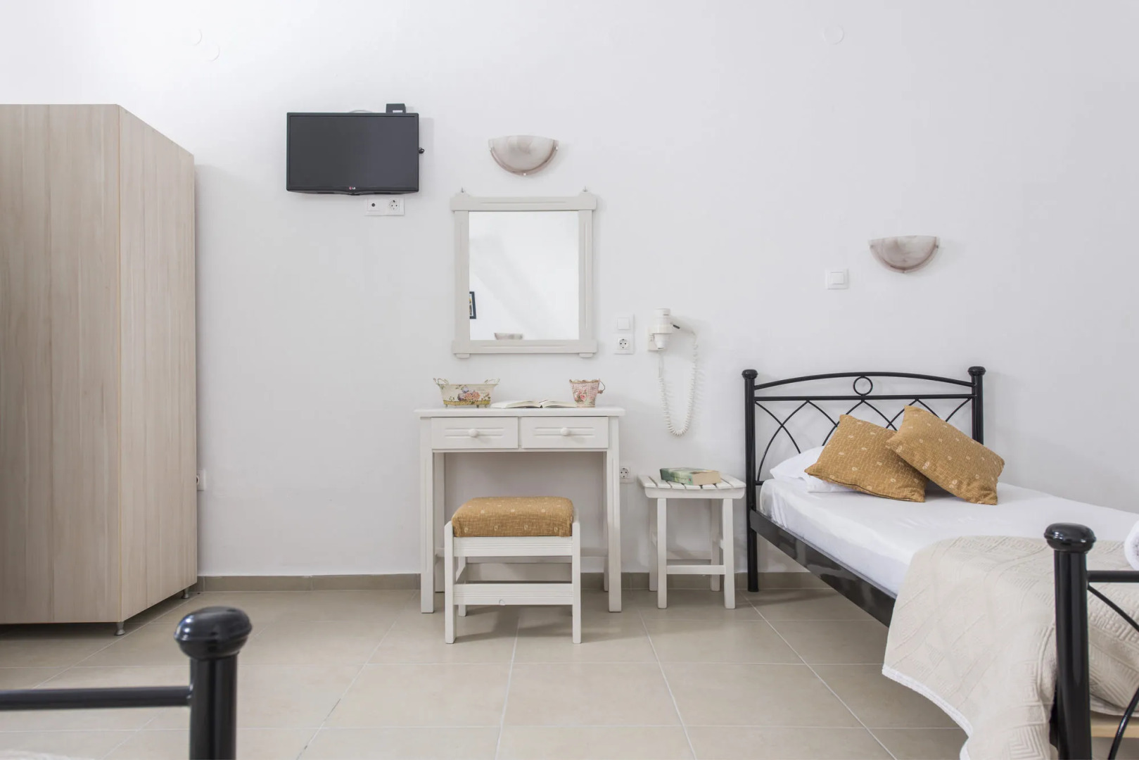 Foto - Thira's Dolphin