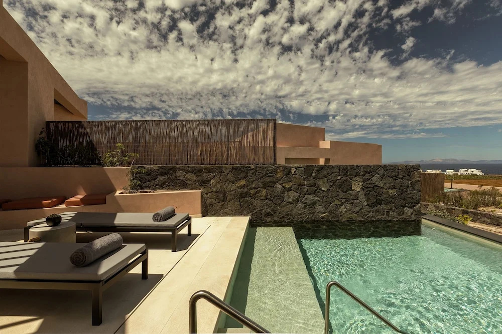 Photo - Domes Novos Santorini, Autograph Collection