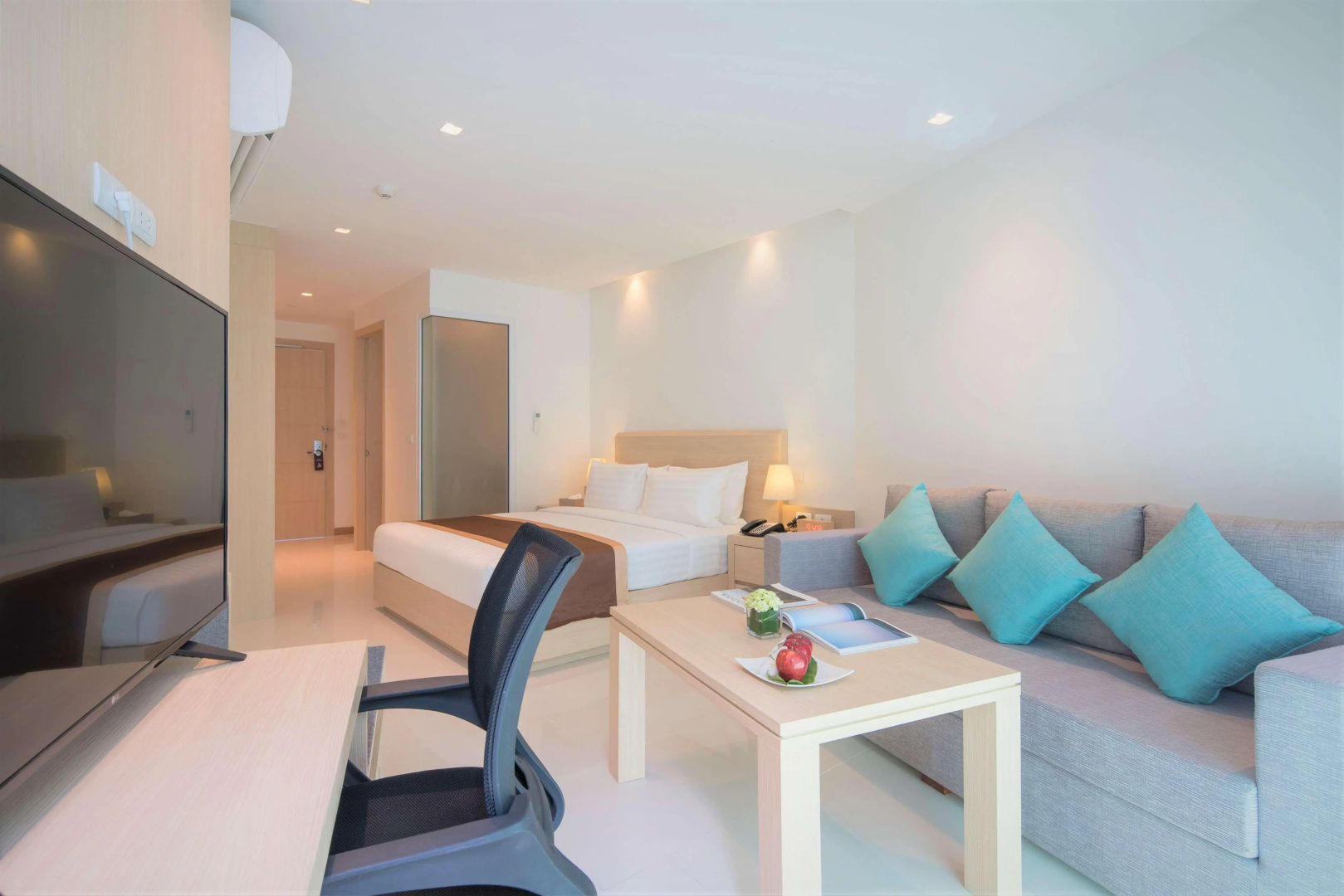 Photo - The Beachfront Hotel Phuket