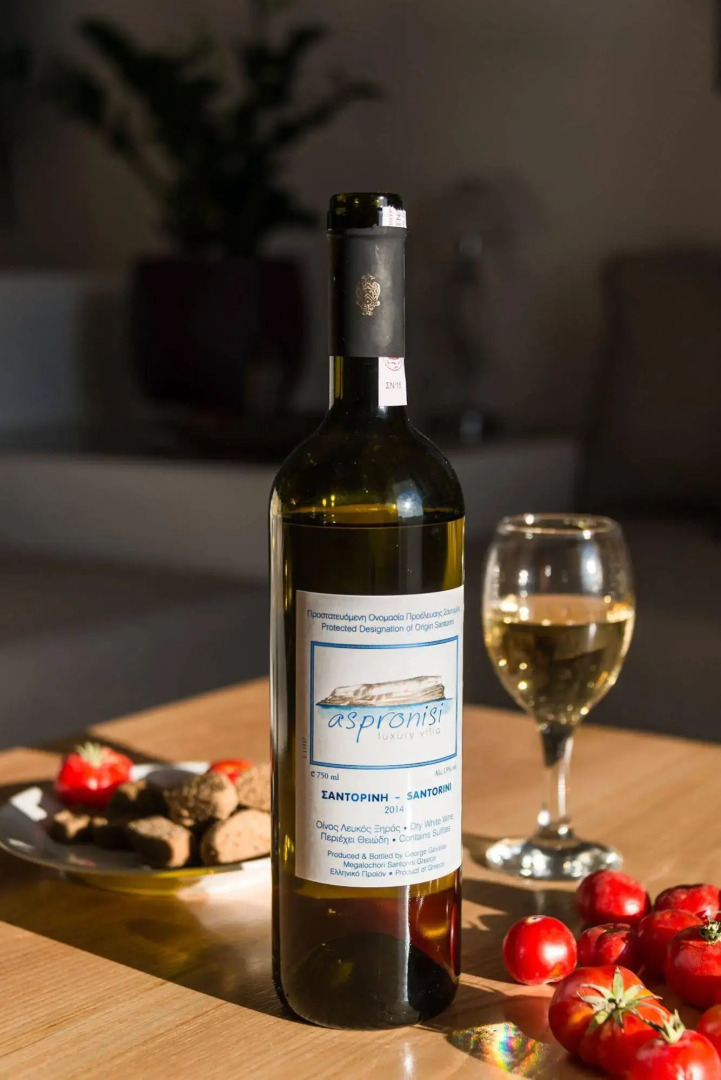 Photo - Aspronisi Luxury Villa with Caldera View