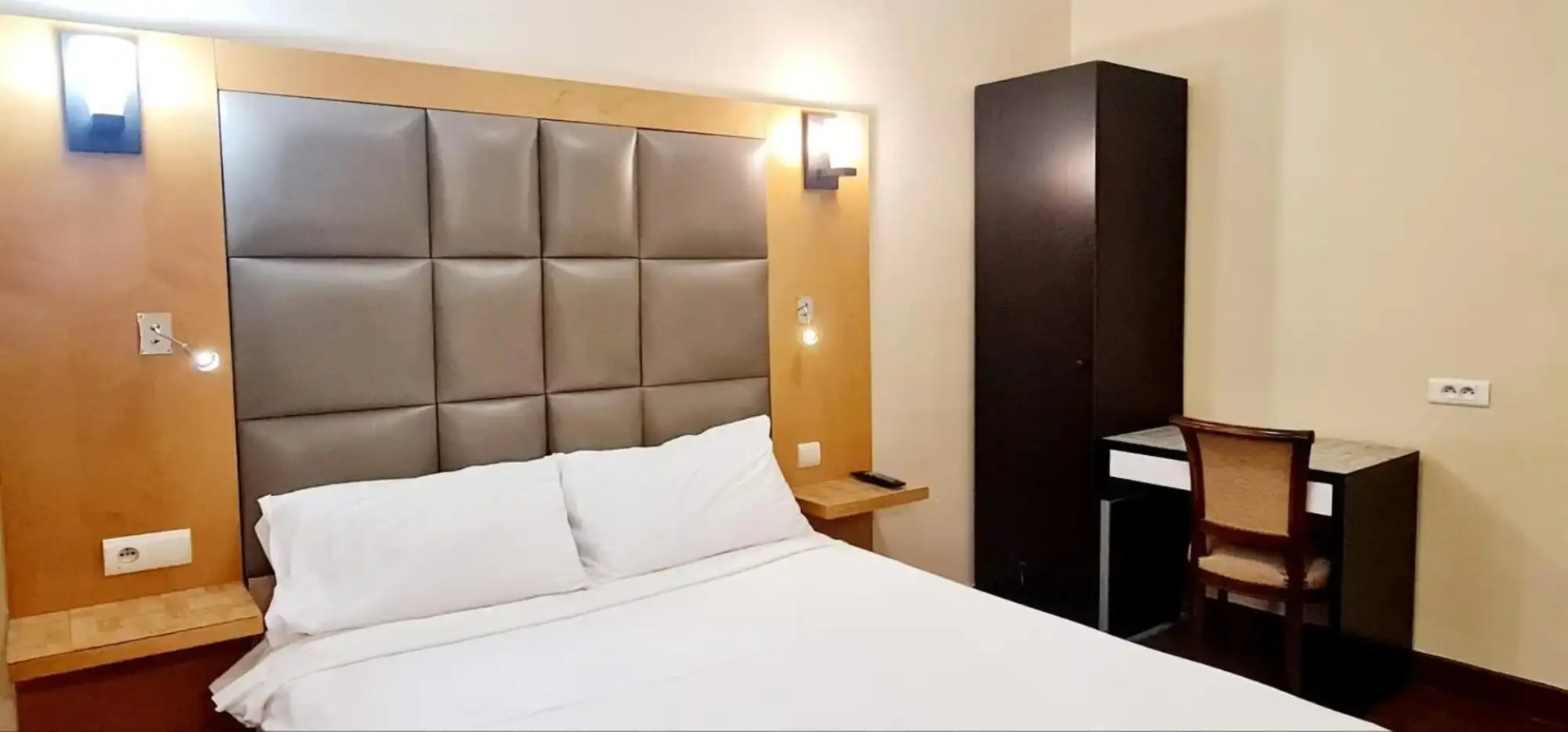 Photo - Hotel de France