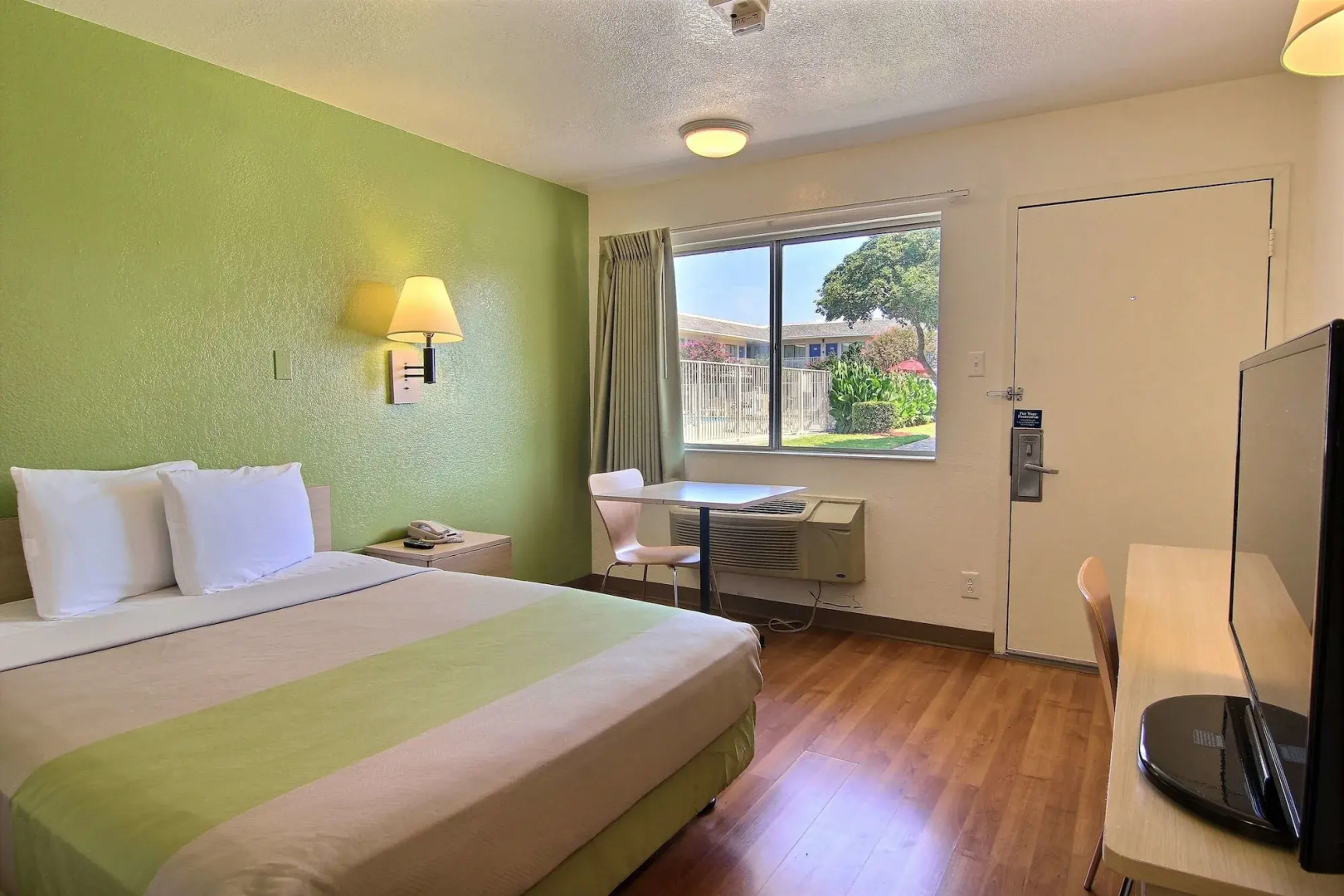 Foto - Motel 6 Austin, TX - North