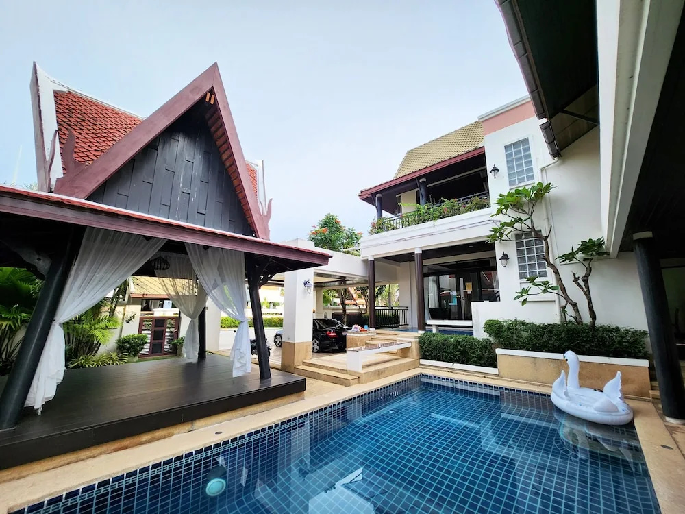 Photo - รมิดา พูล วิลล่า พัทยา Ramida Pool Villa Pattaya