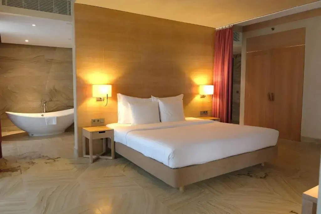 Photo - The Navigator - Colombus All Inclusive