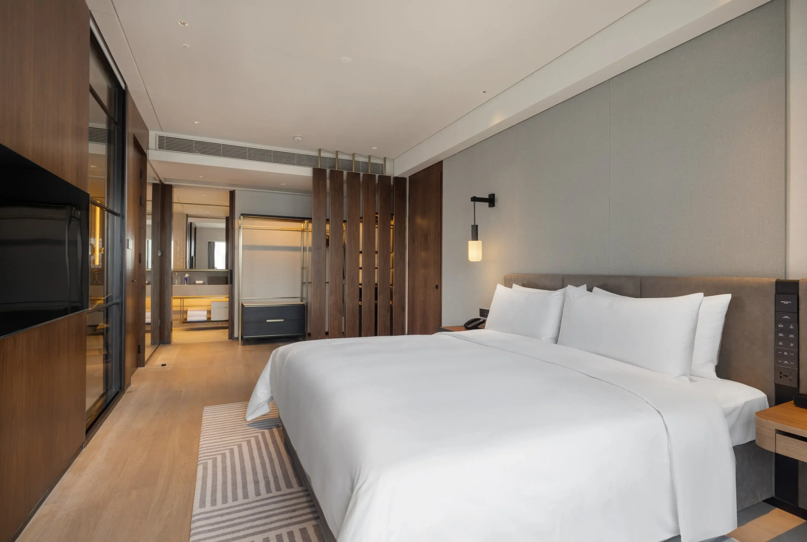 Photo - New World Guangzhou Hotel
