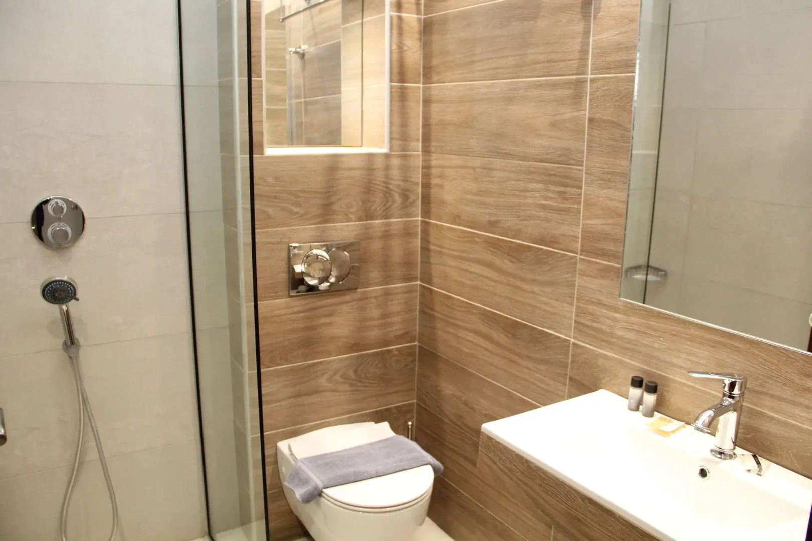 Photo - Alexiou Hotel
