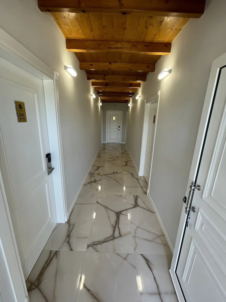 Photo - Arial Penthouse Suites