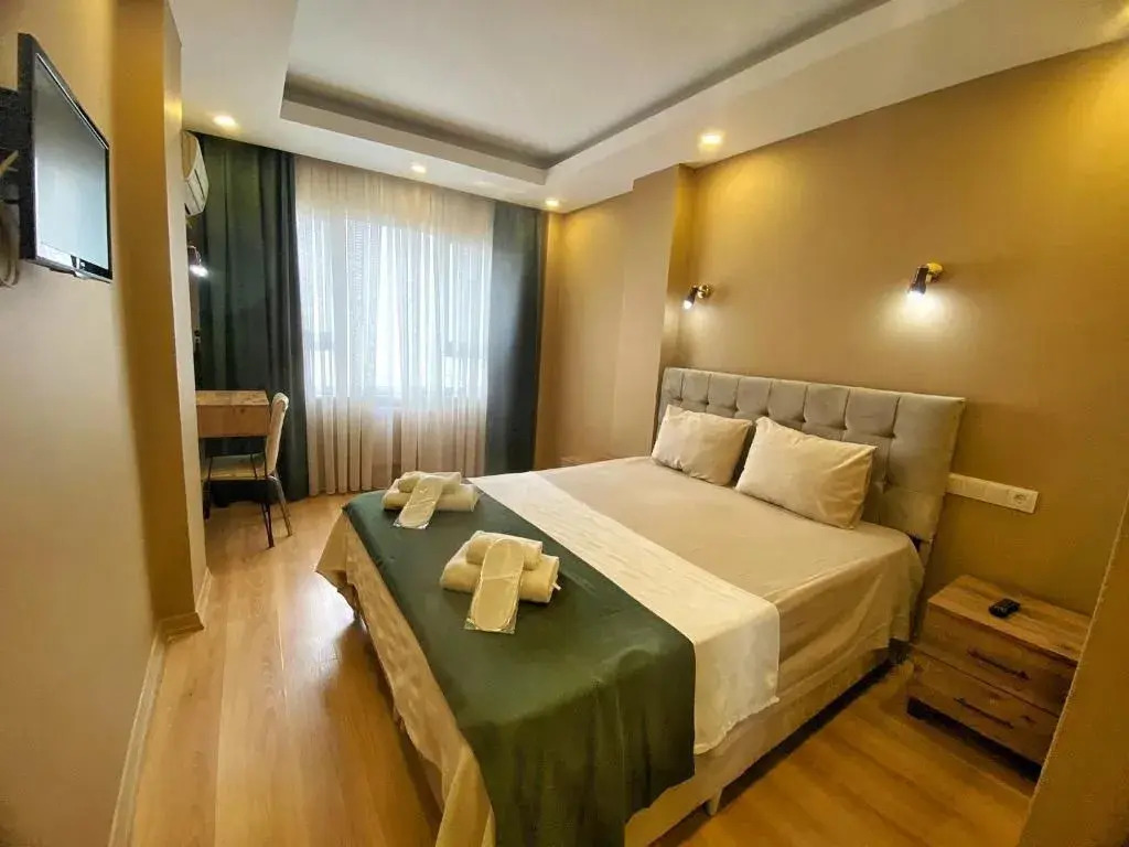 Photo - Ulubat Castle Hotel