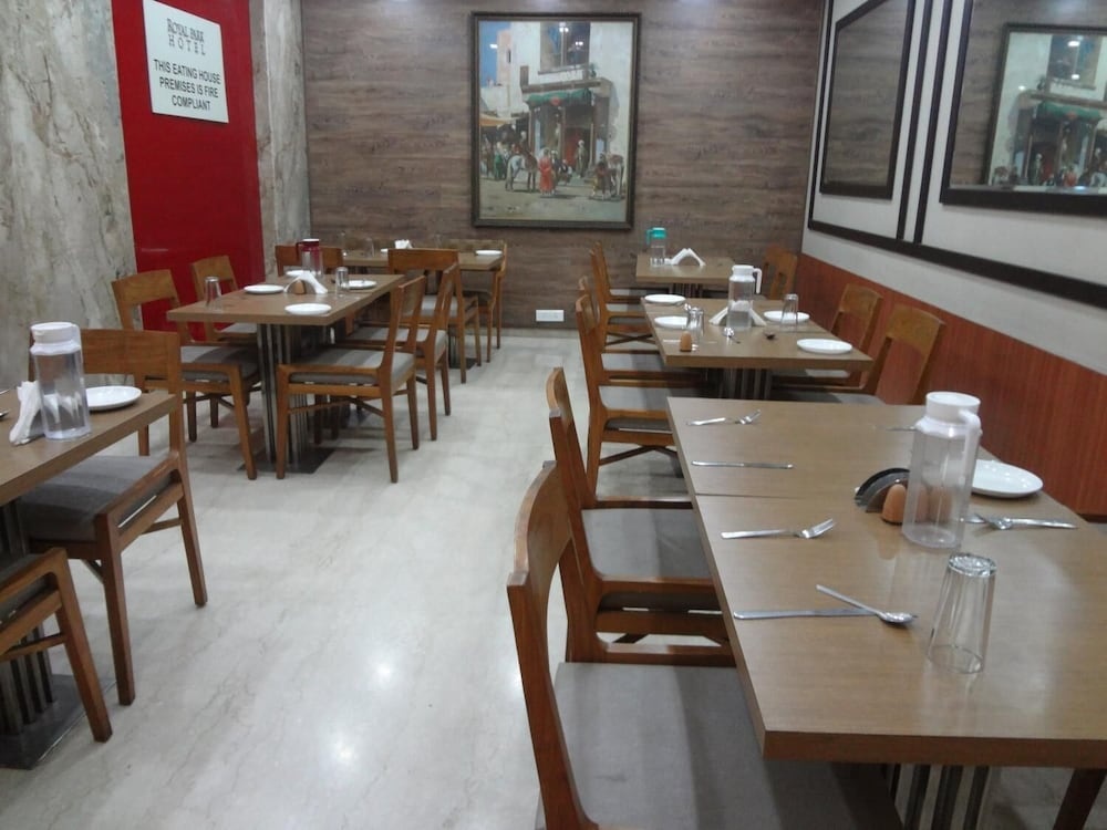 Photo - Royal Park Hotel