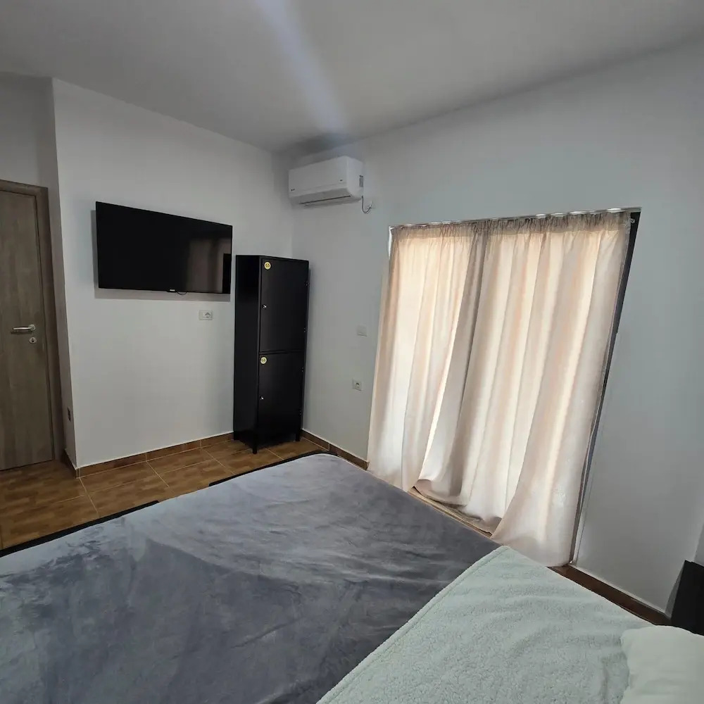 Foto - Lazy Roo Hostel Saranda