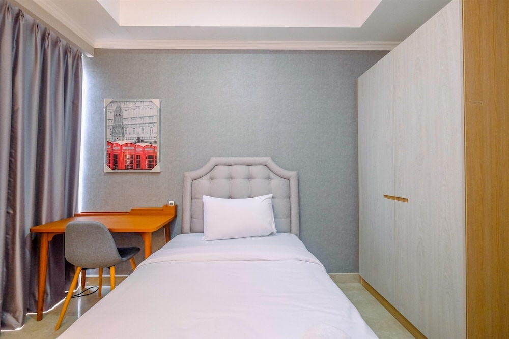 Comfy And Cozy 2Br At Menteng Park Apartment