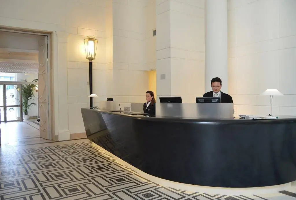 Foto - Palazzo Esedra