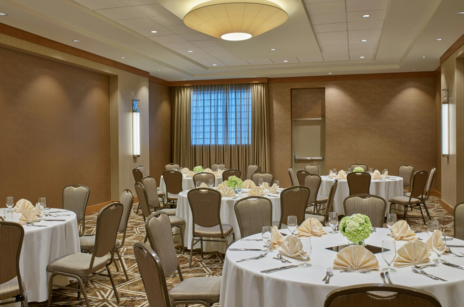 Photo - DoubleTree by Hilton Houston Intercontinental Airport