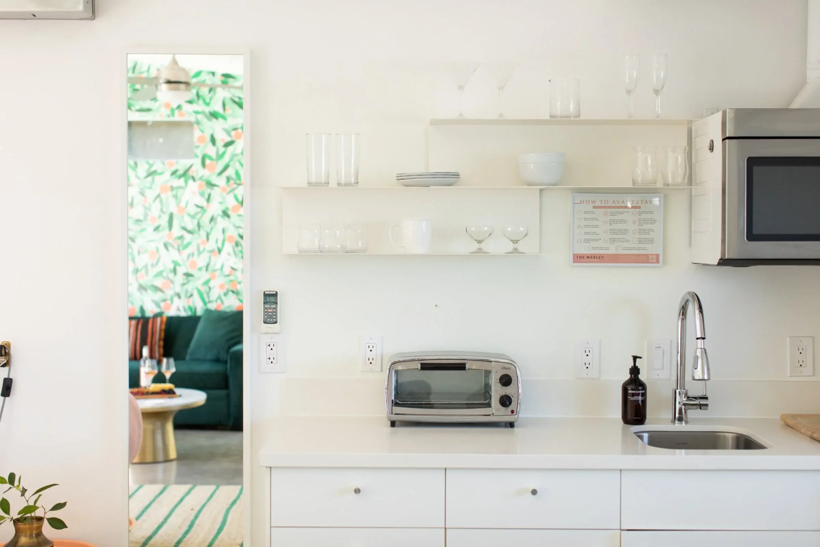 Foto - The Wesley by AvantStay Mid-Century Modern Oasis with Pool