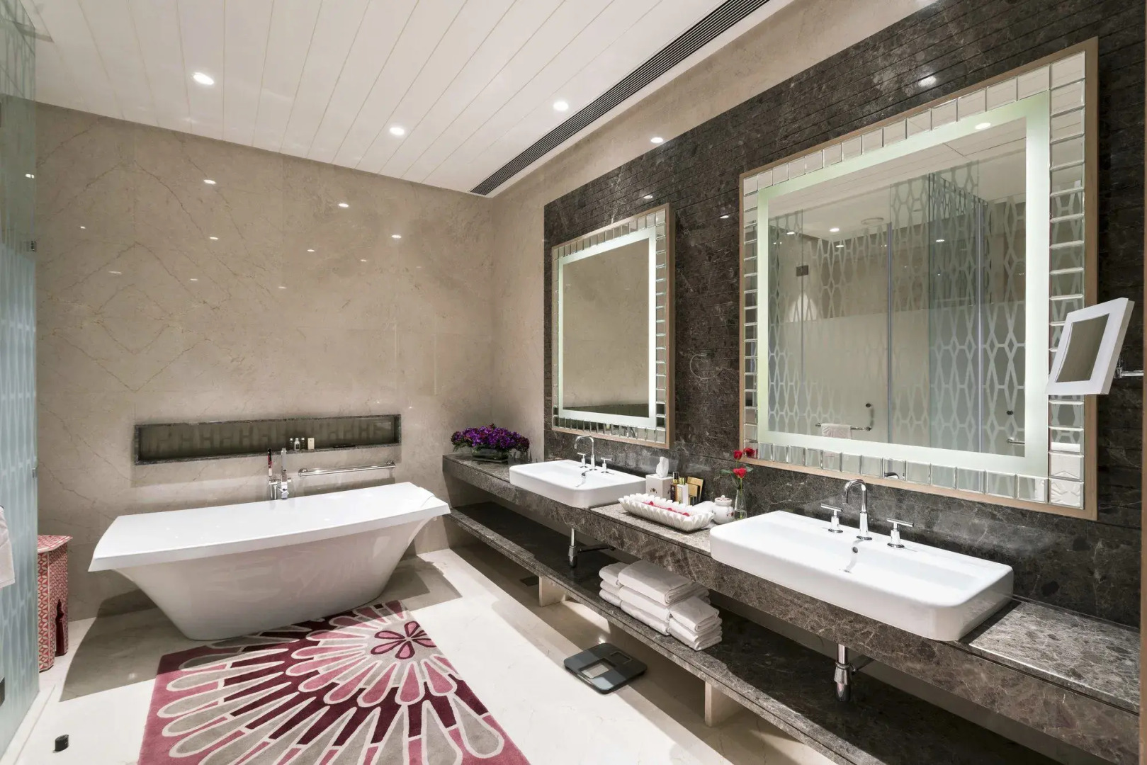 Foto - Taj Santacruz