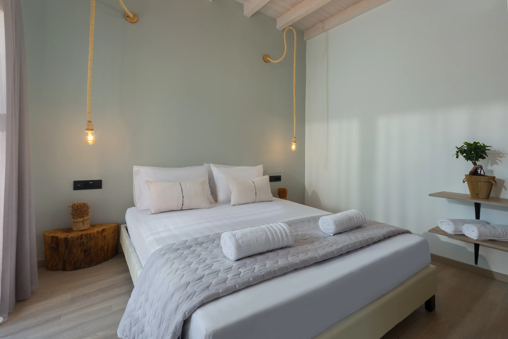 Photo - Southrock Villas