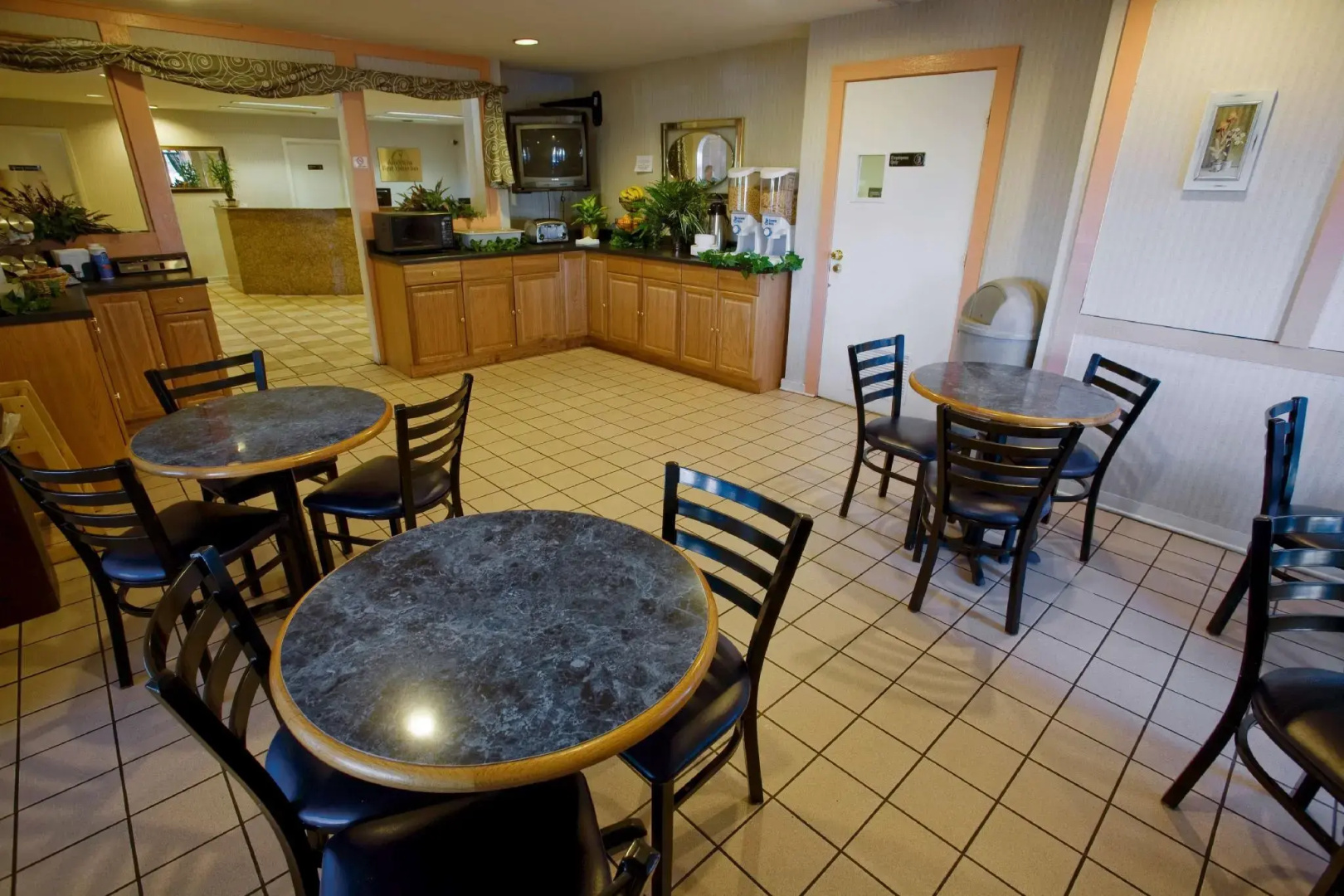 Photo - Americas Best Value Inn Austin University