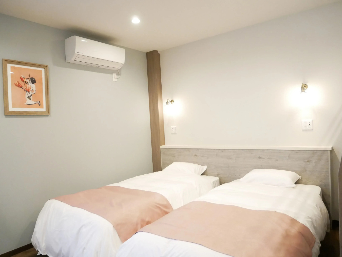 Photo - 7 Rooms Hotel & Cafe - Boutique Designer Hotel - 30 mins from Disneyland&Tokyo