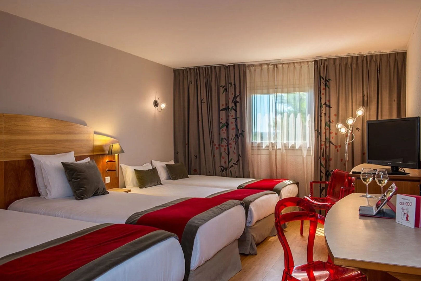 Foto - C Suites
