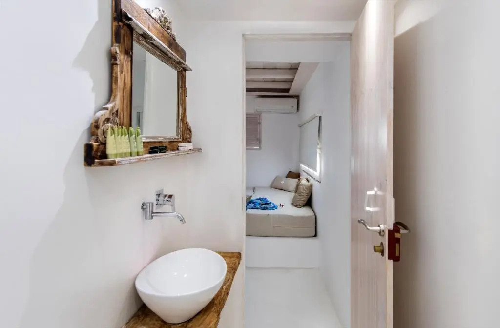 Photo - Zefi Hotel & Suites