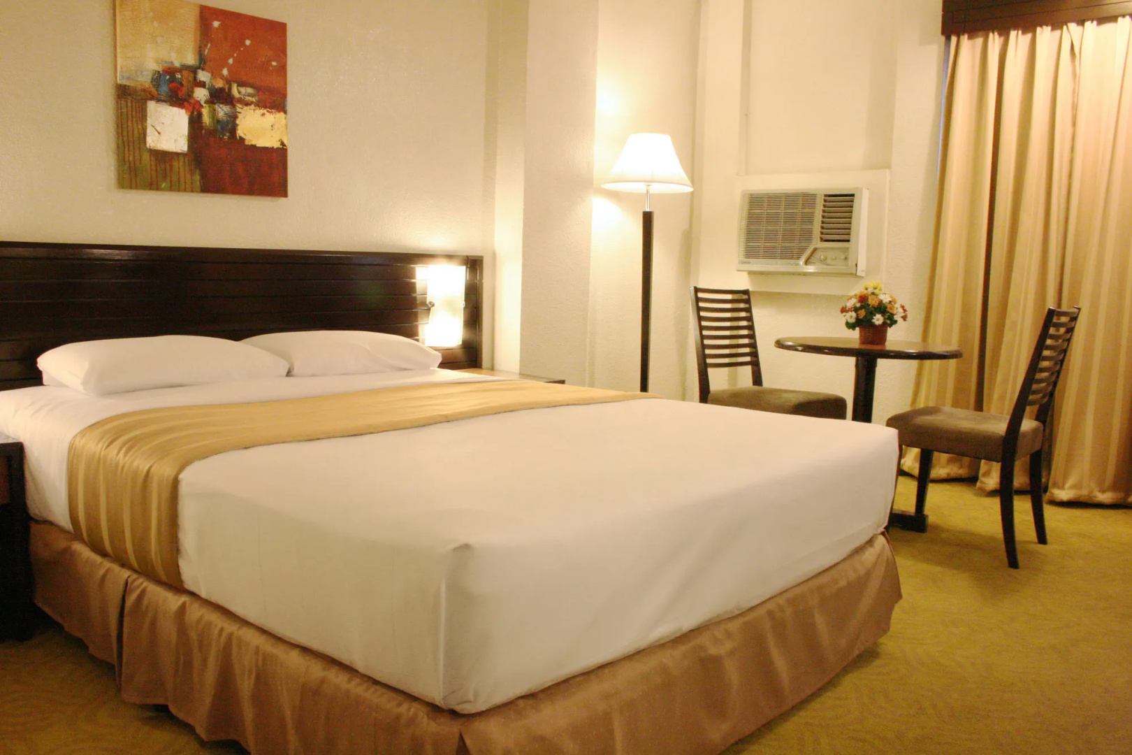 Photo - Rothman Hotel