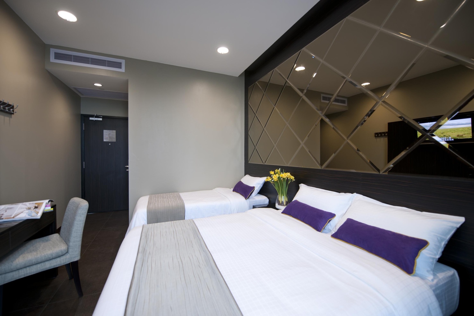 Photo - V Hotel Lavender