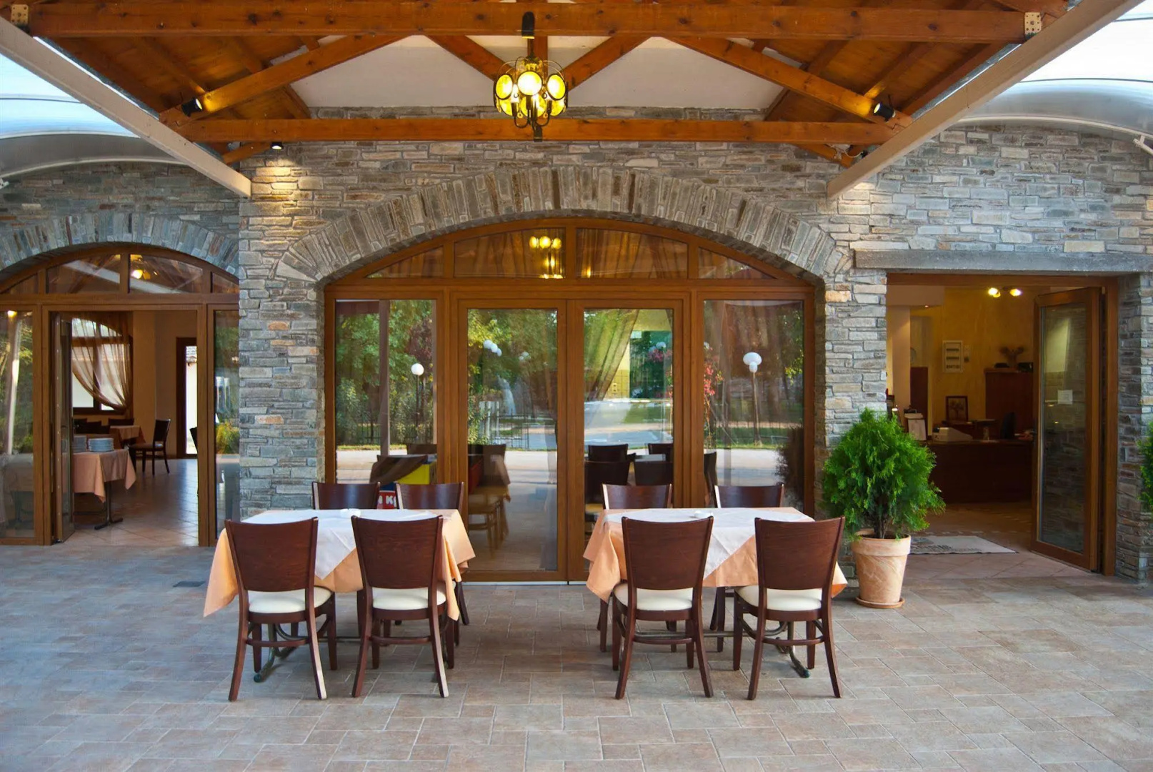 Yannis Resort Hotel
