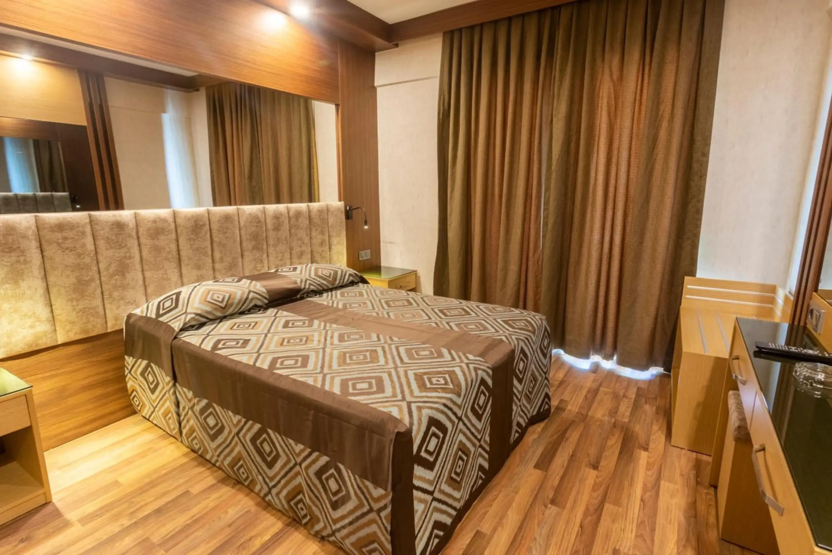 Foto - St George's Hotel - Wembley