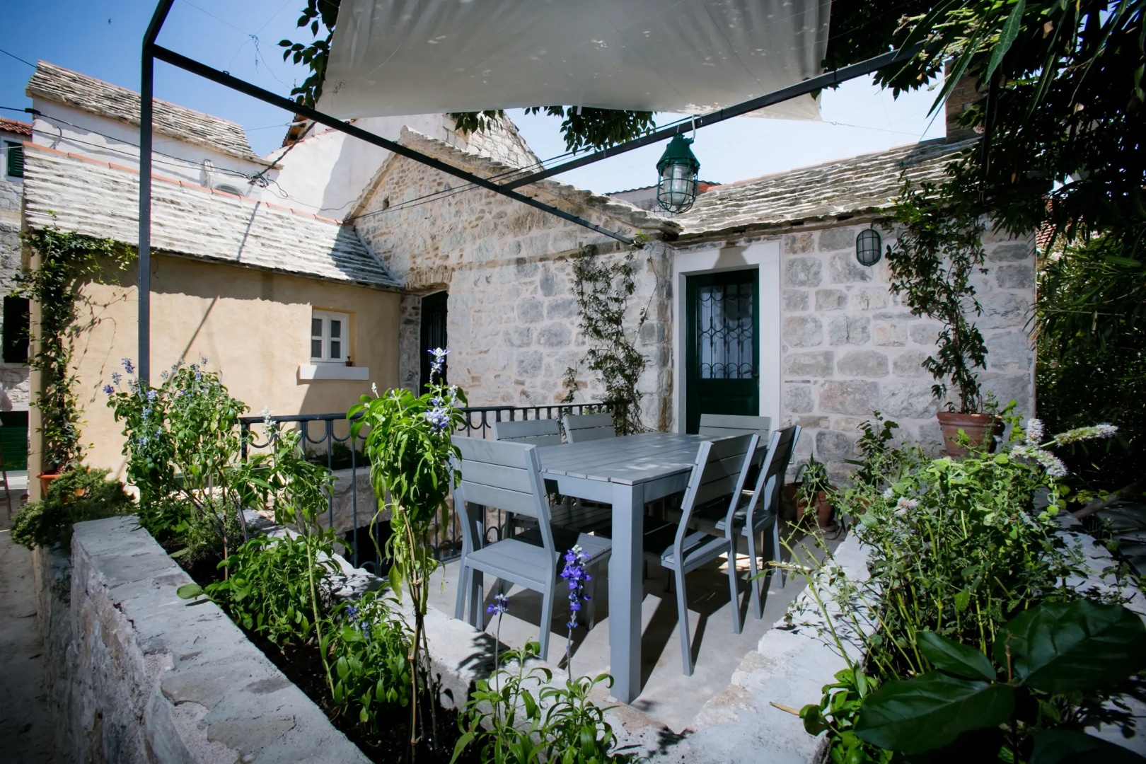 Photo - Divota Apartment Hotel