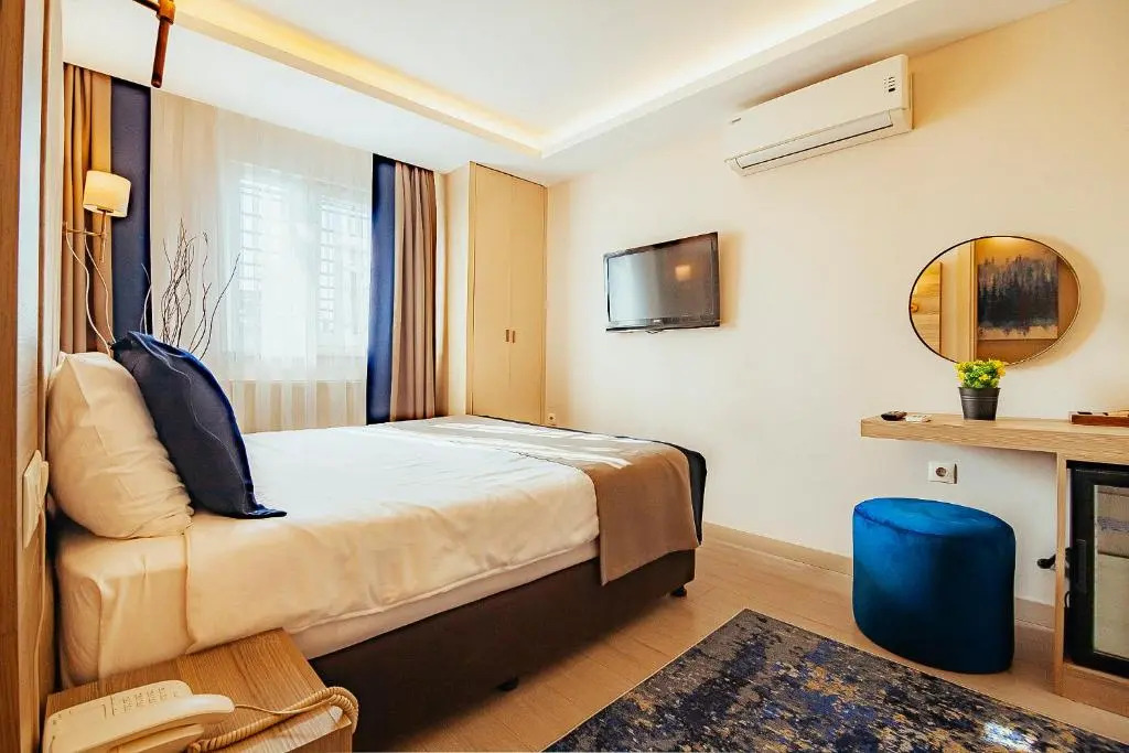 Photo - The Milltown Hotel