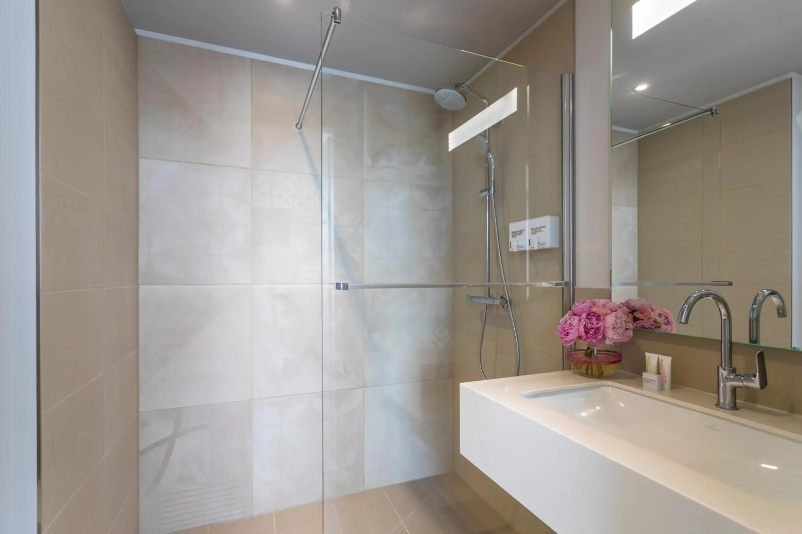 Photo - Capri by Fraser Berlin