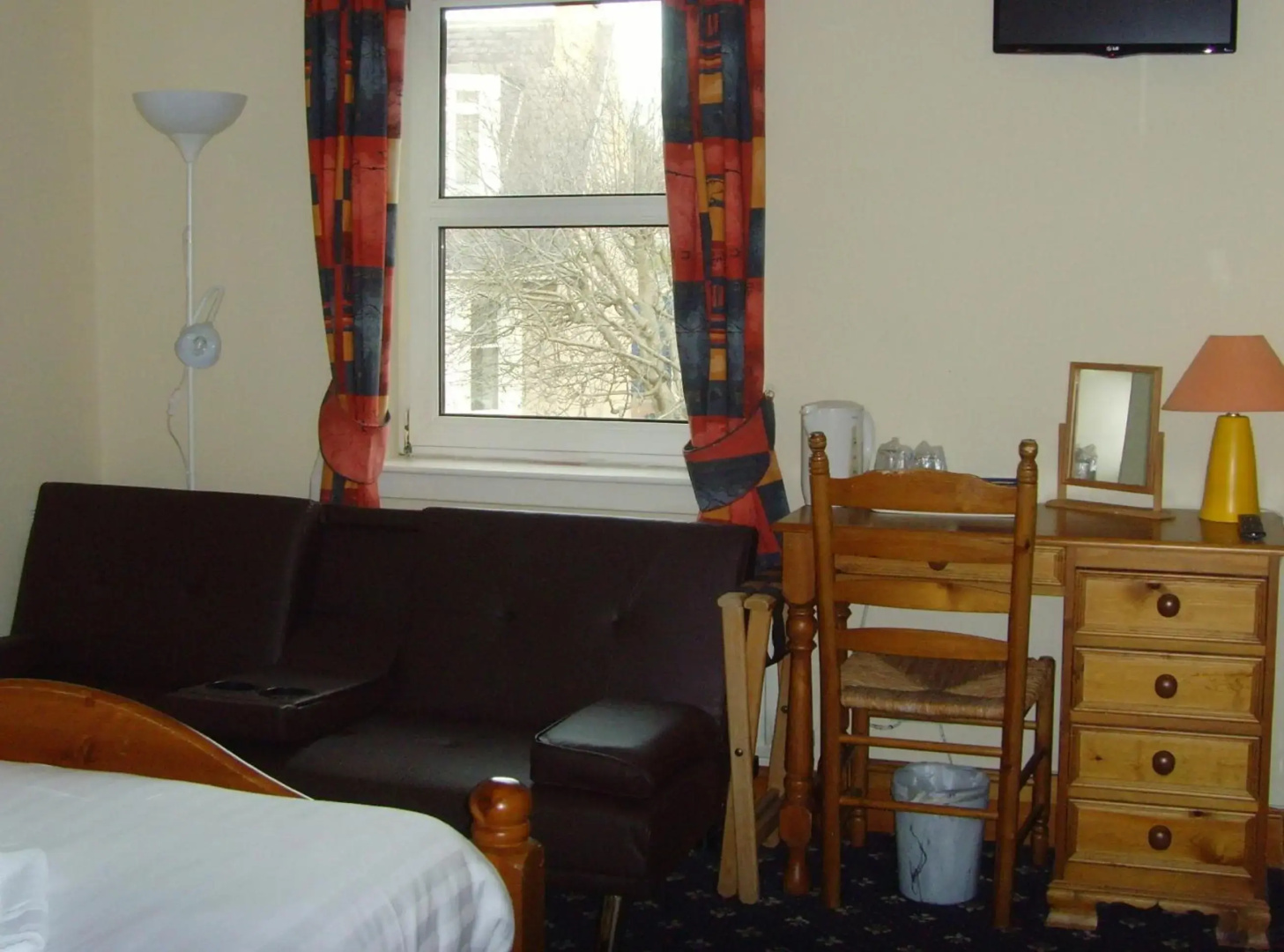 Photo - Twin Lions Hotel