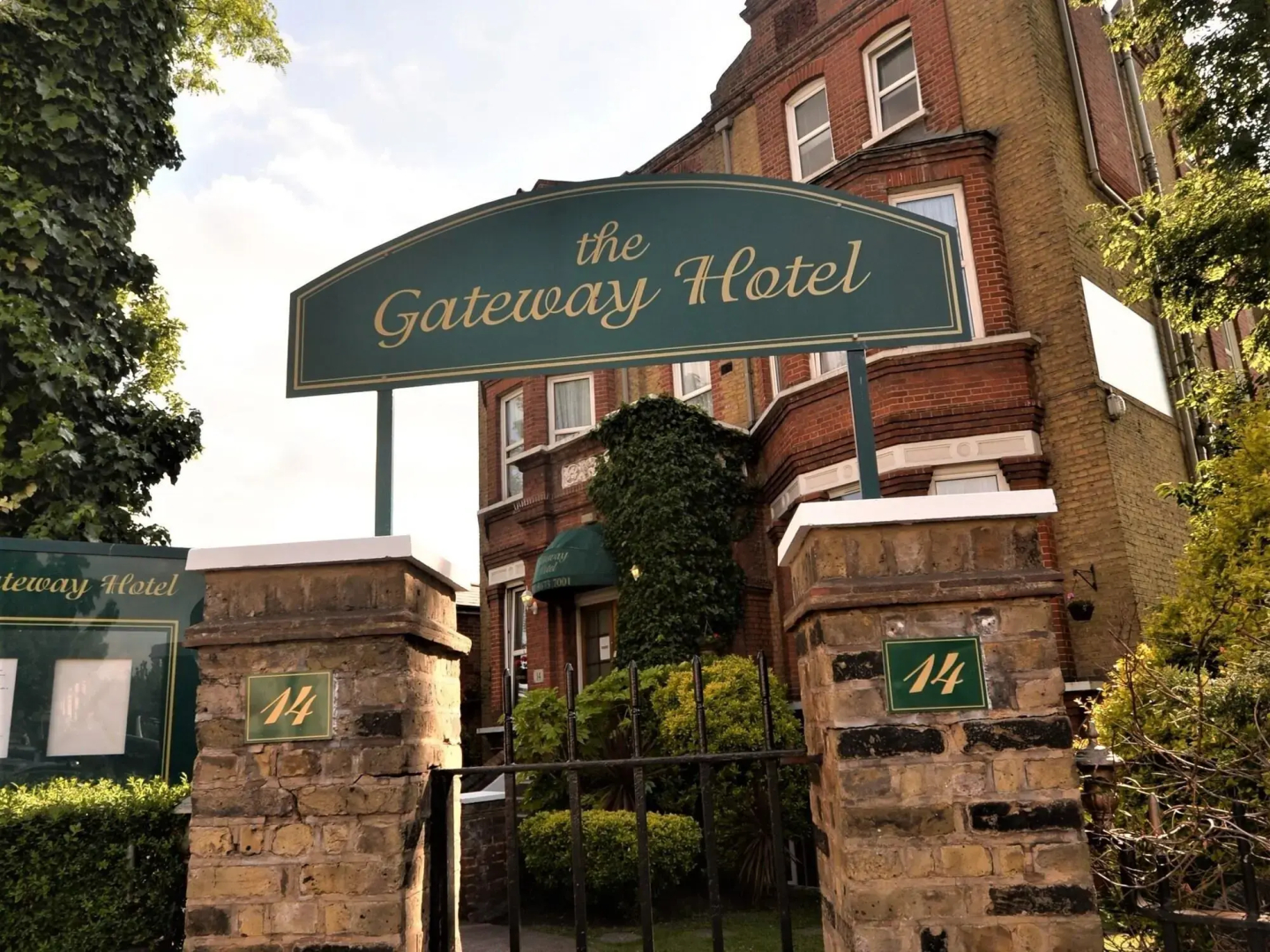 Photo - The Gateway Hotel