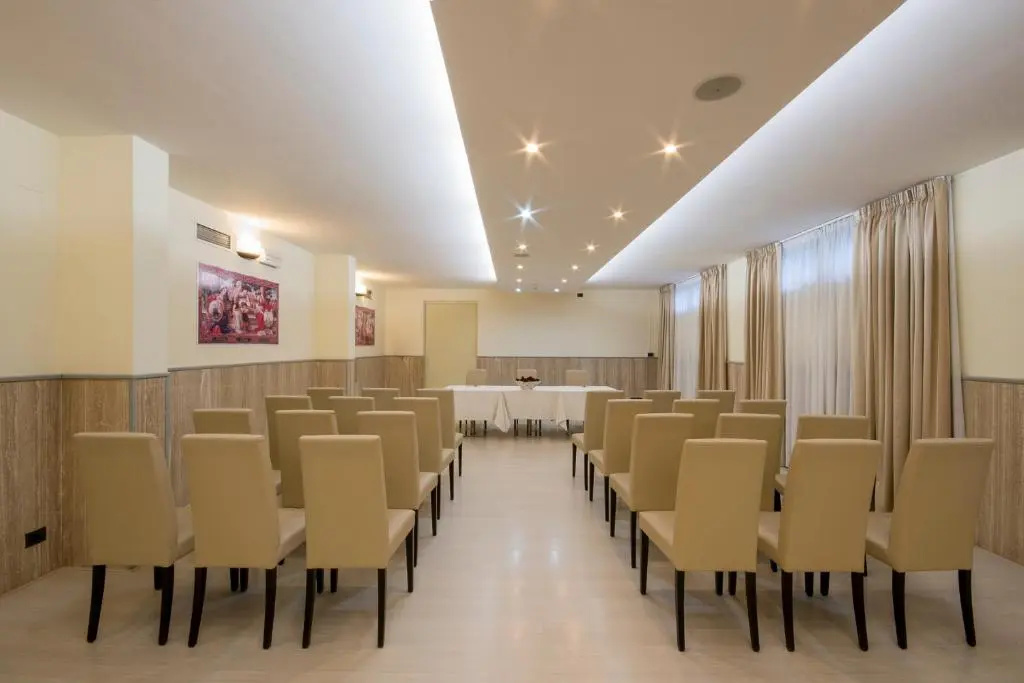 Photo - Hotel Executive