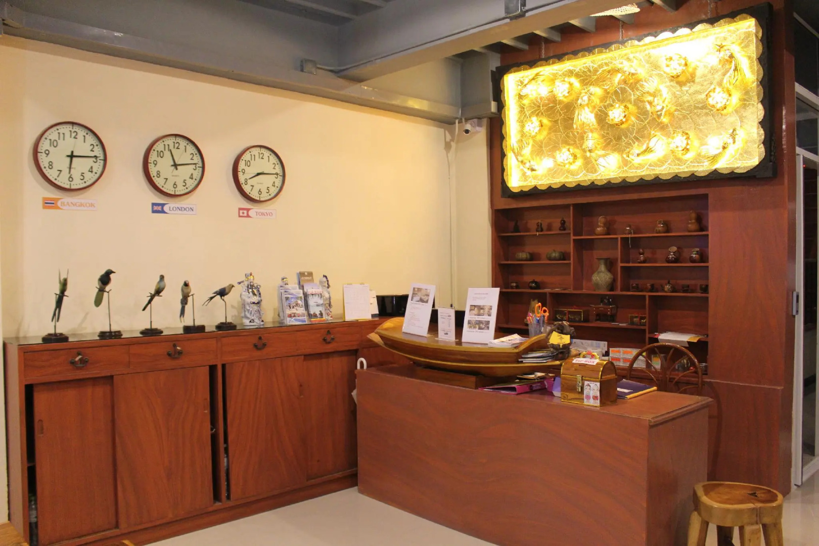 Photo - Khaosan Station